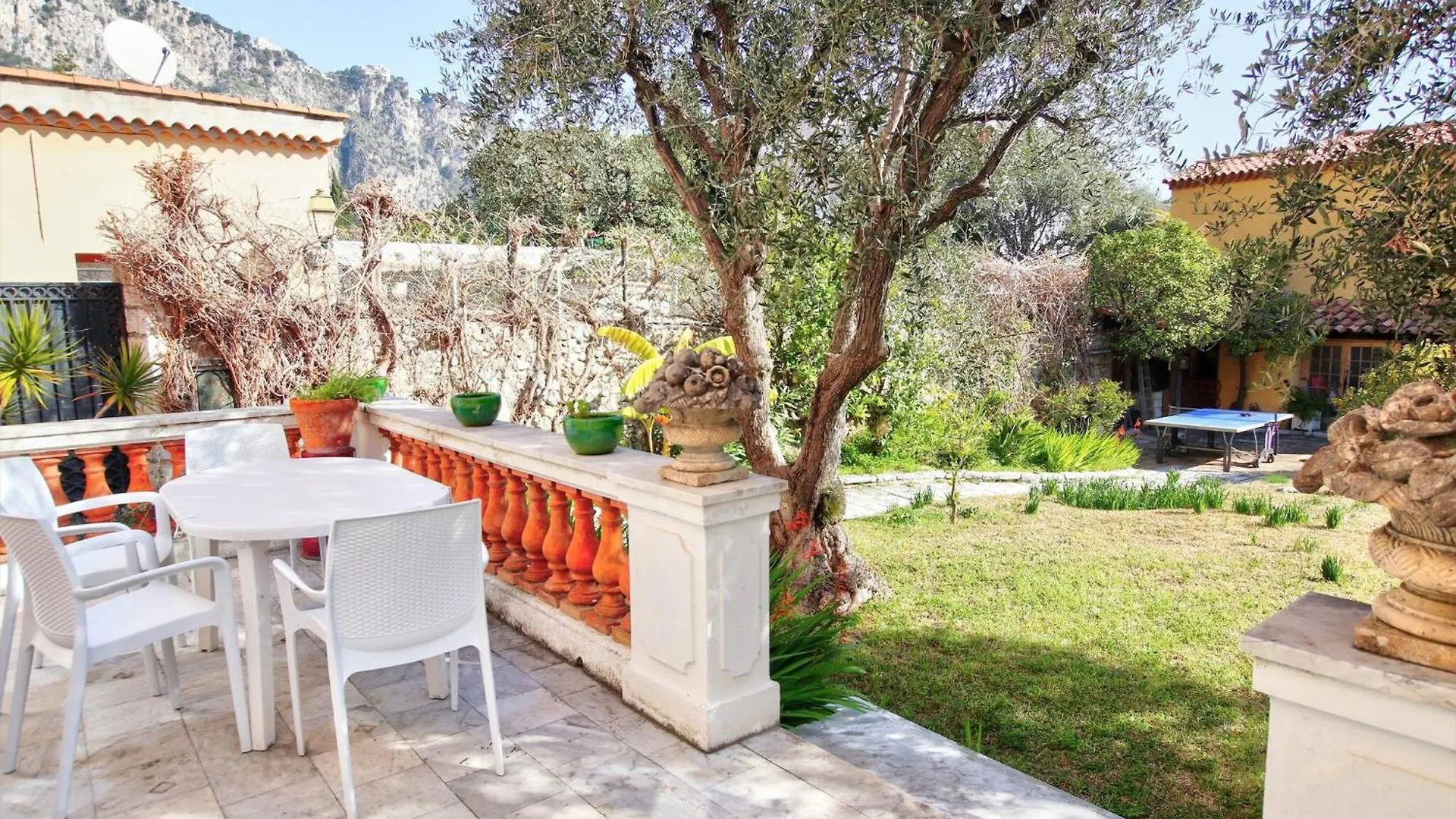 Villa La Rara Beaulieu Centre Holiday home