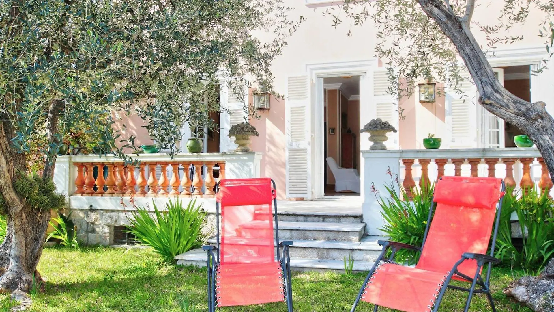 Villa La Rara Beaulieu Centre
